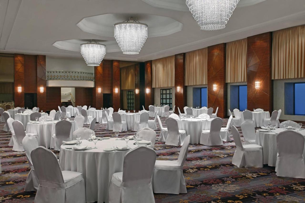 Le Meridien Cidde Dış mekan fotoğraf The Grand Ballroom